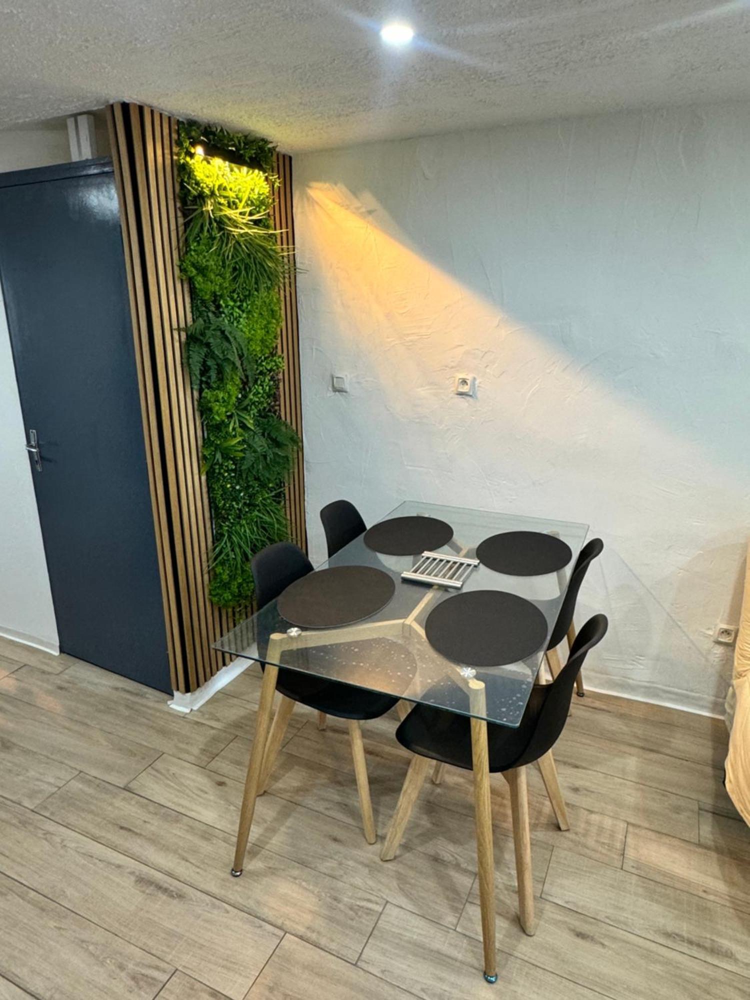 Charmante Maison De Village Bram Eksteriør billede